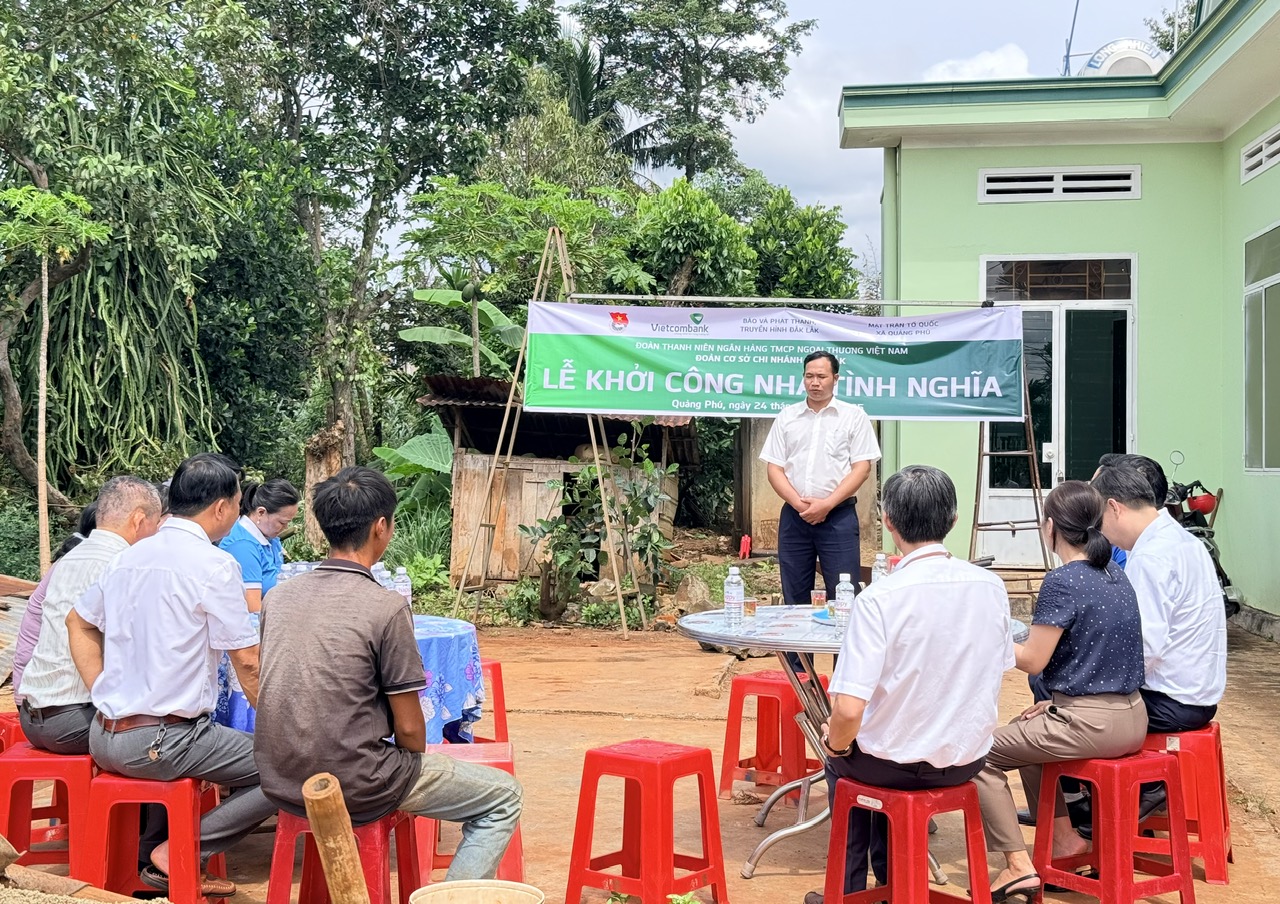 Quang cảnh lễ khởi công